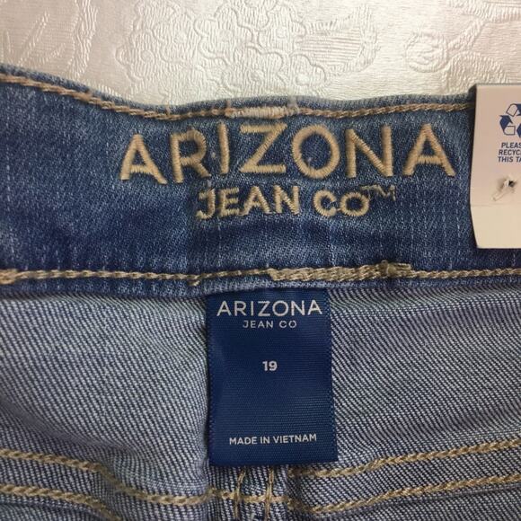 Arizona Jean Co. Bermuda Shorts Lt Comet size 19 - Picture 3 of 9